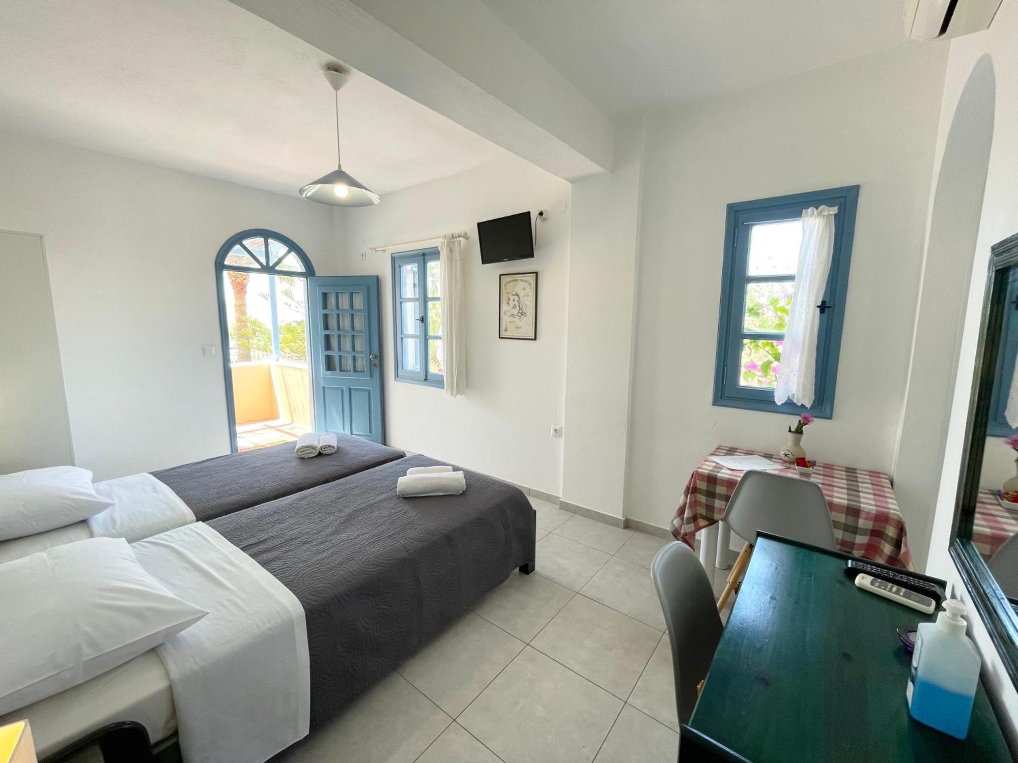 Asterias Mini Coastal Apartments Perivólosz Kültér fotó