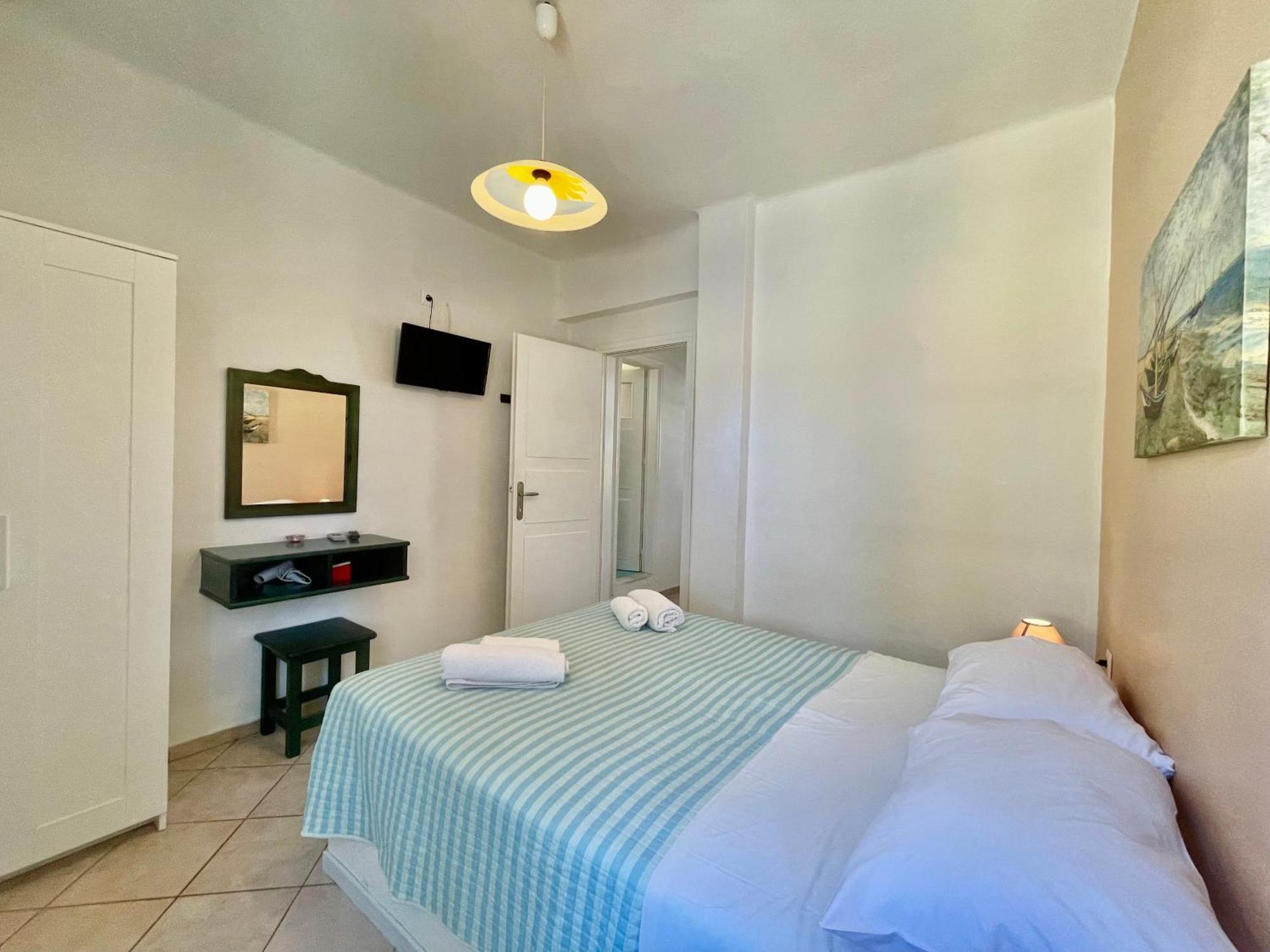 Asterias Mini Coastal Apartments Perivólosz Kültér fotó